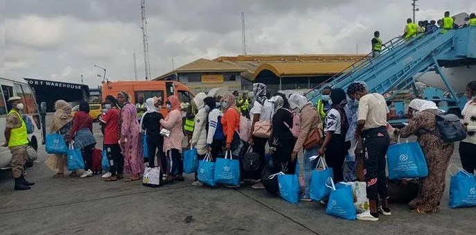 Over 170 Nigerians return from Libya